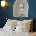 Au Grand Bonheur Bed & Breakfast 3*