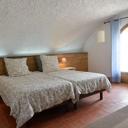 Au Grand Bonheur Bed & Breakfast *