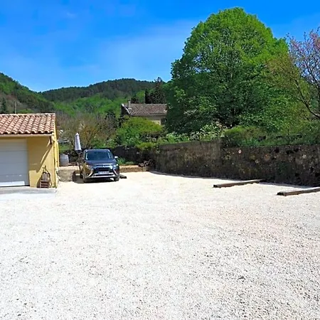 Au Grand Bonheur 3* Besseges