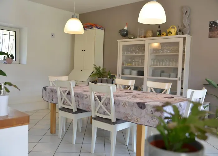 Au Grand Bonheur 3* Besseges